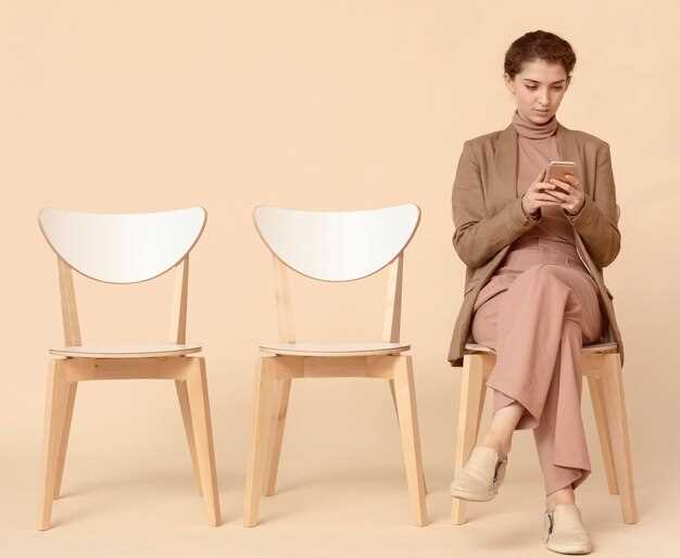 Can azithromycin cause pale stools