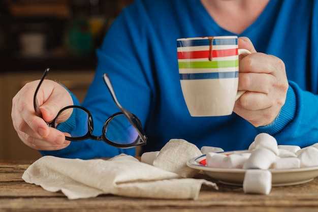 Can you take doxycycline with coffee