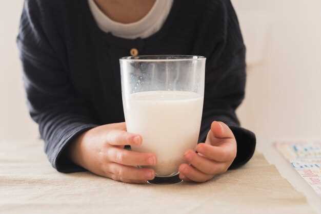 Taking doxycycline monohydrate with milk