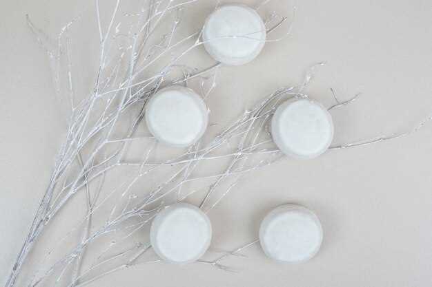 Tretinoin cream doxycycline